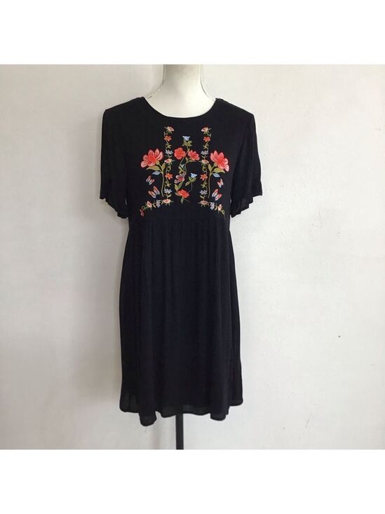 everleigh Dresses & Skirts - Everleigh Women Black Floral Embroidered Fun Mini Dress XS